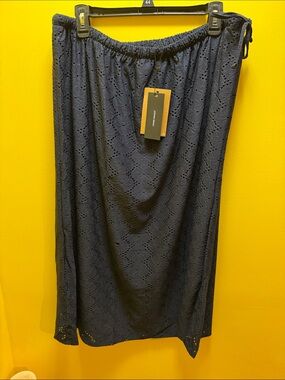 New Vero moda eyelet navy skirt L.